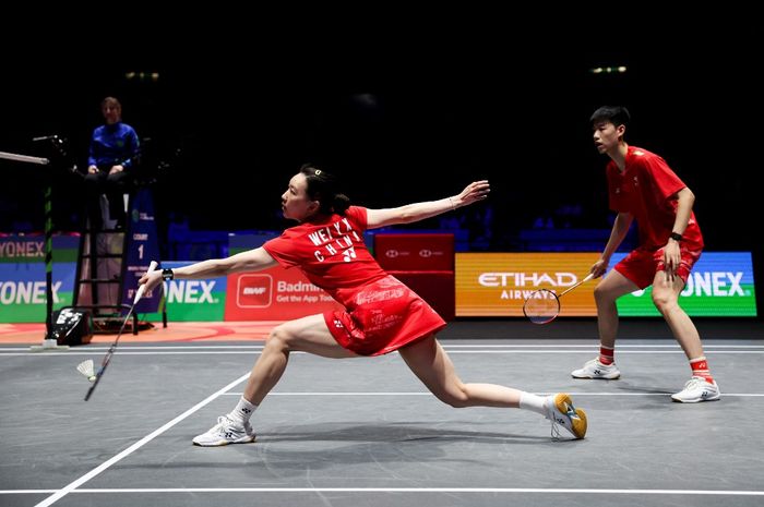 Pasangan ganda campuran China, Feng Yan Zhe/Wei Ya Xin, melaju ke babak kedua SIngapore Open 2025