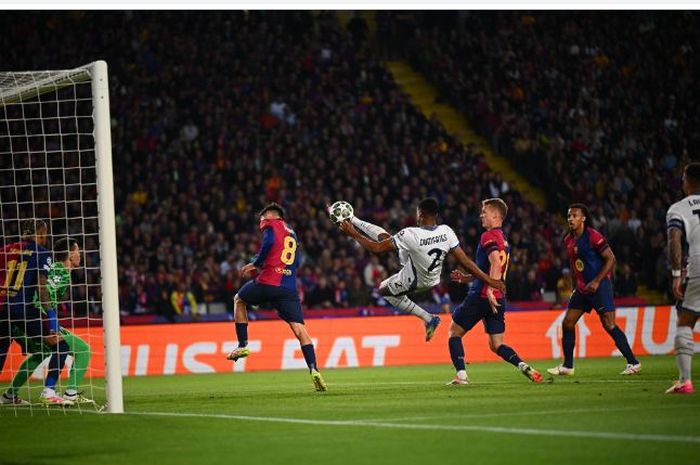 Barcelona dan Inter Milan bentrok pada leg pertama babak semifinal Liga Champions 2024-2025, Kamis (1/5/2025) dini hari WIB.