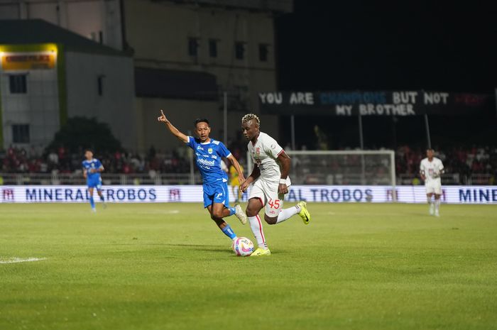 Persib masih bisa diganggu Persebaya untuk juara Liga 1 2024/2025.