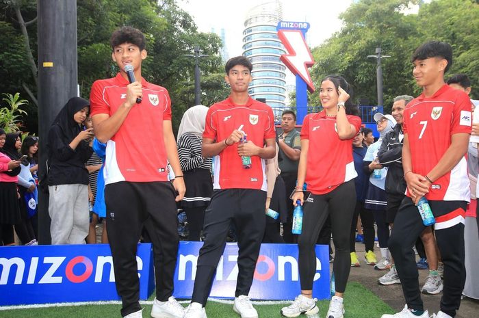 Bintang timnas U-17 Indonesia, Mierza Fierjatullah dan Muhammad Zahaby Gholy.
