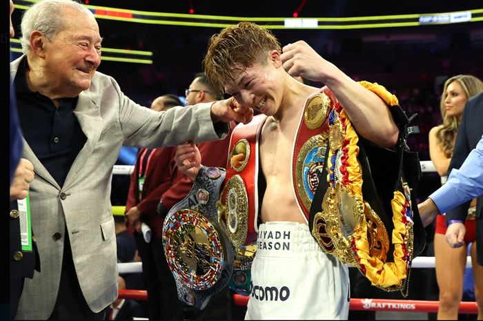 Petinju asal Jepang, Naoya Inoue semringah saat dinyatakan menang TKO pada duel tinju kontra, Ramon Cardenas.