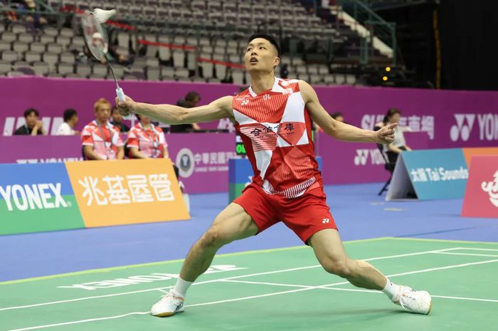 Chou Tien Chen akan bertemu Moh Zaki Ubaidillah dalam  pertarungan babak delapan besar Taipei Open 2025.