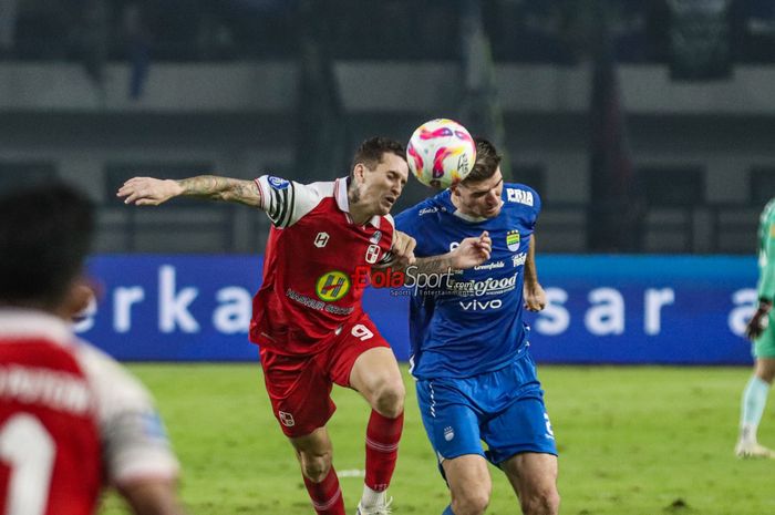 3 pemain asing sudah pamit dari Persib yakni Nick Kuipers (kanan), Ciro Alves, dan Kevin Ray Mendoza.