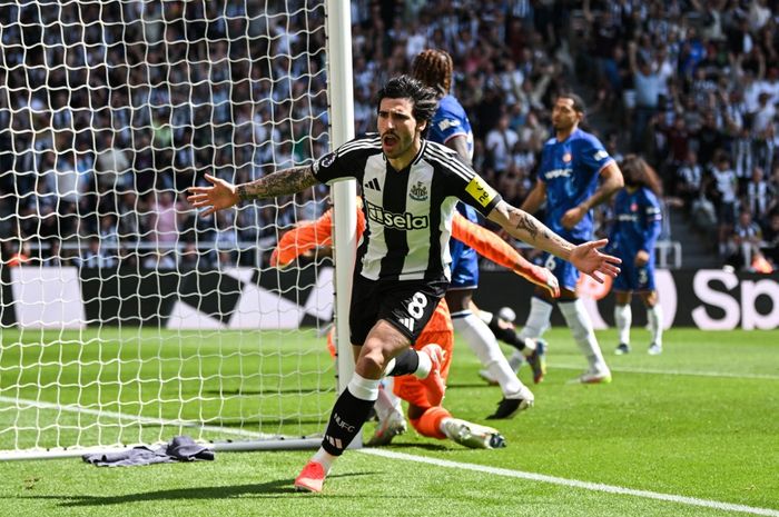 Juventus memanfaatkan kesialan Newcastle United di bursa transfer musim panas 2025 untuk mendatangkan Sandro Tonali.