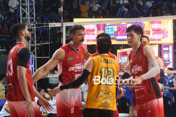 Jakarta Bhayangkara Presisi melakukan remontada saat melawan Jakarta LavAni Livin Mandiri di Grand Final Proliga 2025.