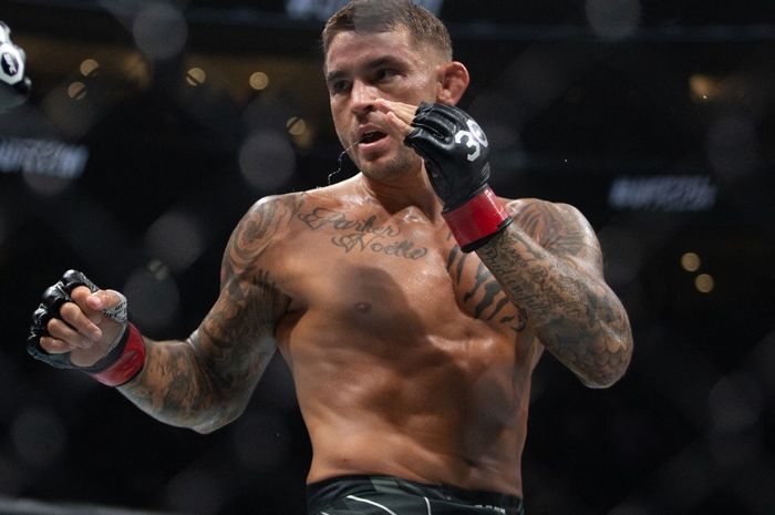Akan pensiun di UFC 318 pada 19 Juli 2025, Dustin Poirier melakukan debutnya di MMA profesional pada 16 Mei 2009.