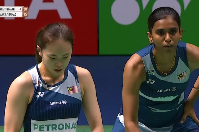 Ganda putri Malaysia, Pearly Tan/Thinaah Muralitharan saat bertanding pada babak 16 besar Thailand Open 2025 di Nimibutr Stadium, Bangkok, Thailand, Kamis (15/5/2025).