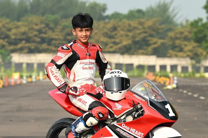Bintang Pranata Sukma pada saat sesi latihan di Astra Honda Racing School (AHRS) angkatan 2024.