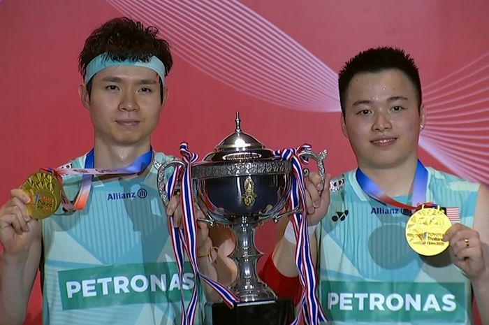 Ganda putra Malaysia, Aaron Chia/Soh Wooi Yik berhasil menjuarai Thailand Open 2025 dalam bimbingan Herry IP, Minggu (18/5/2025).