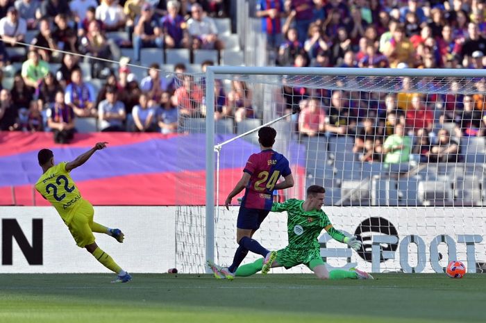 Momen Ayoze Perez mencetak gol pembuka untuk Villarreal ke gawang Barcelona saat laga baru berjalan 4 menit di Stadion Olimpiade Lluis Companys, Minggu (18/5/2025) atau Senin dini hari WIIB.