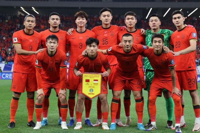 Skuad Timnas China dipastikan mendapat tambahan amunisi baru seusai perpindahan federasi pemain naturalisasi disetujui FIFA dan yakin bisa kalahkan Timnas Indonesia.