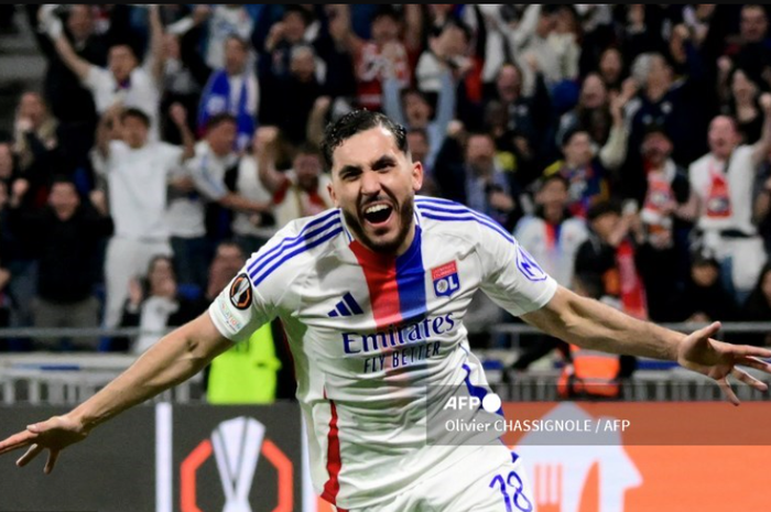 Pemain fotokopian Lionel Messi yang mengidolakan Cristiano Ronaldo, Rayan Cherki, dapat panggilan pertama ke timnas Prancis untuk laga fase final UEFA Nations League, 5-8 Juni 2025.