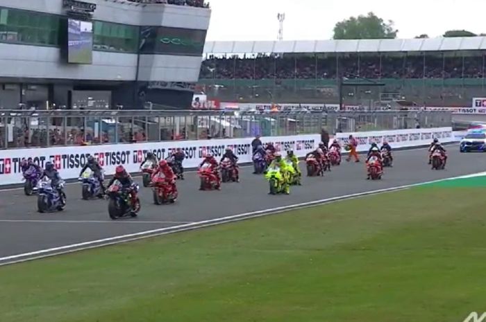 Rekor kemenangan Marc Marquez terputus setelah dia melakukan kesalahan pada sprint race MotoGP Inggris 2025, Sabtu (24/5/2025).