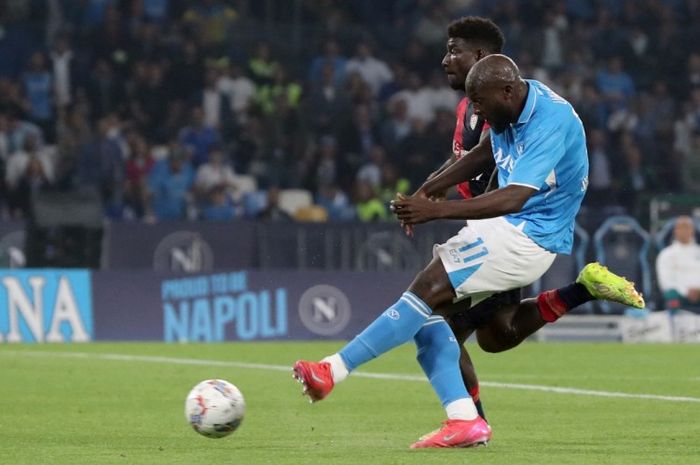 Romelu Lukaku menjebol gawanG Cagliari pada lanjutan Liga Itaia 2024-2025.