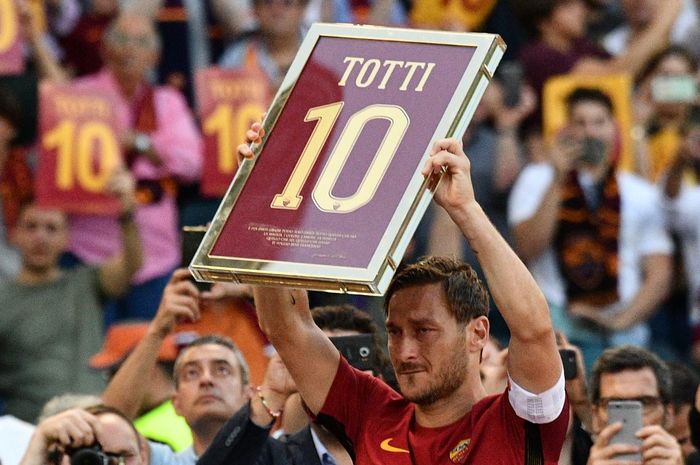 Francesco Totti melakoni penampilan terakhirnya buat AS Roma pada 28 Mei 2017.