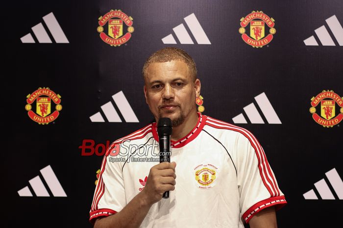 Legenda Man United, Wes Brown, saat hadir di Adidas Pacific Place, Sudirman, Jakarta, Minggu (25/5/2025).