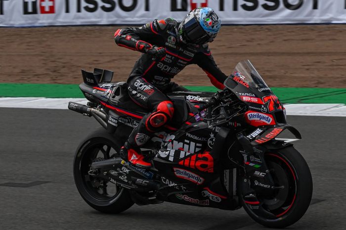 Sambut MotoGP Aragon 2025, murid Valentino Rossi, Marco Bezzecchi membumi usai taklukan Marc Marquez di seri Inggris.
