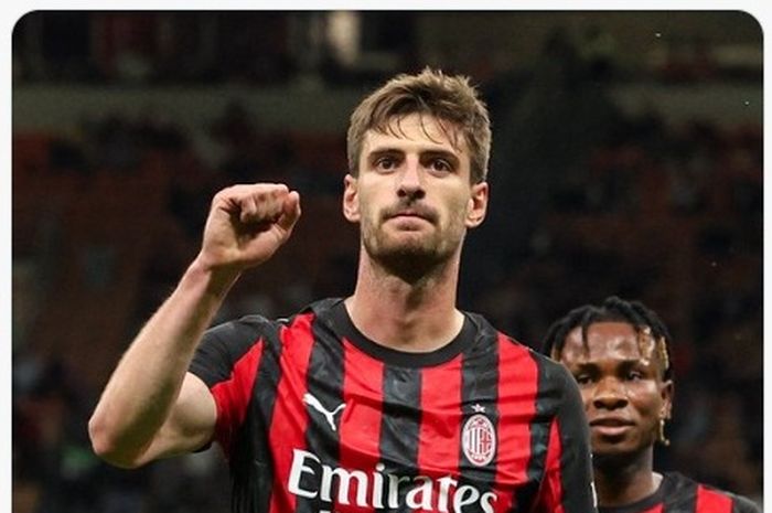 Matteo Gabbia menjebol gawnag Monza paa laga terakhir Liga Italia 2024-2025.