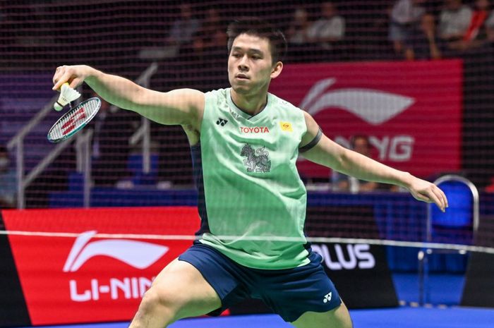 Pebulu tangkis tunggal putra Thailand, Kunlavut Vitidsarn berhasil memukau legenda Malaysia