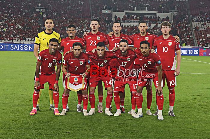 Timnas Indonesia sedang foto bersama di Stadion Utama Gelora Bung Karno, Senayan, Jakarta, Kamis (5/6/2025).