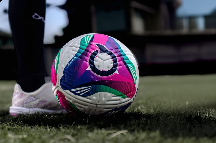 Ortuseight memproduksi dua tipe bola yang layak untuk dikoleksi.