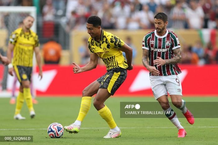 Jobe Bellingham melakoni debutnya bersama Borussia Dortmund dalam pertandingan melawan Fluminense di Piala Dunia Klub 2025.