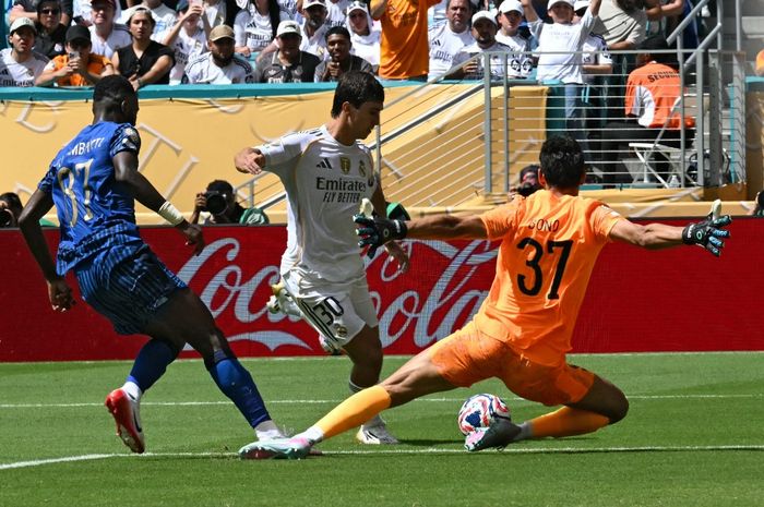 Gonzalo Garcia mencetak gol Real Madrid ke gawang Al Hilal pada laga Piala Dunia Klub 2025 di Hard Rock Stadium, Miami Gardens (18/6/2025).