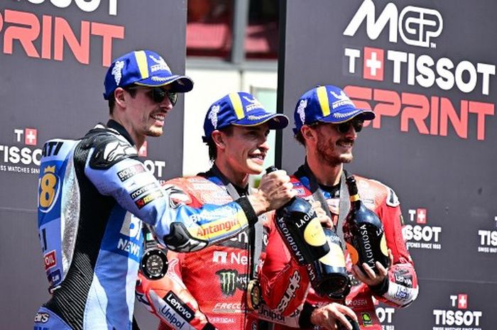 Francesco Bagnaia diprediksi bisa memenangi setiap balapan jika tidak ada Marc Marquez dan adiknya