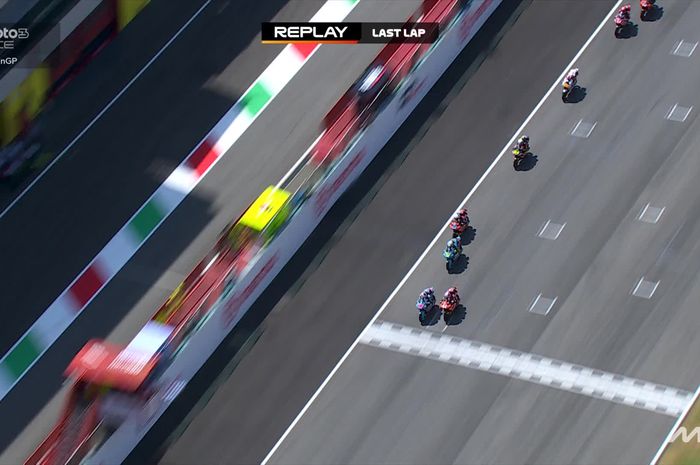 Pembalap asal Spanyol, Maximo Quiles, mengukir sejarah dengan memenangi gelar pertamanya seperti Marc Marquez di Moto3 Italia 2025.