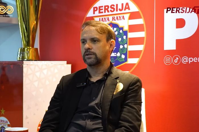 Pelatih Persija Jakarta, Mauricio Souza.
