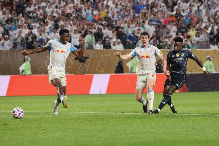 Real Madrid berhasil menumpas RB Salzburg, Jumat (27/6/2025).