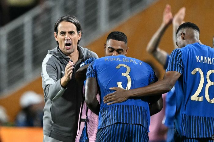 Simone Inzaghi merayakan gol pemainnya saat Al Hilal hadapi Man City pada Piala Dunia Klub 2025 di Orlando (30/6/2025).