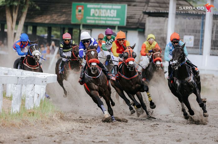 Pertandingan pacuan kuda di Indonesia