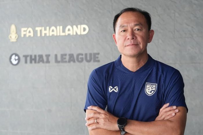 Thawatchai Damrong-Ongtrakul, pelatih timnas U-23 Thailand. 