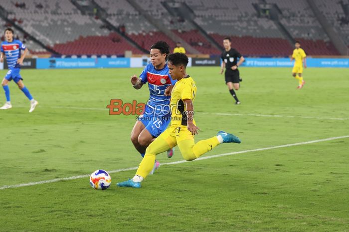 Pelatih Timnas U-23 Malaysia Nafuzi Zain minta maaf usai dihajar Filipina. Ia pun menyinggung soal Timnas U-23 Indonesia.