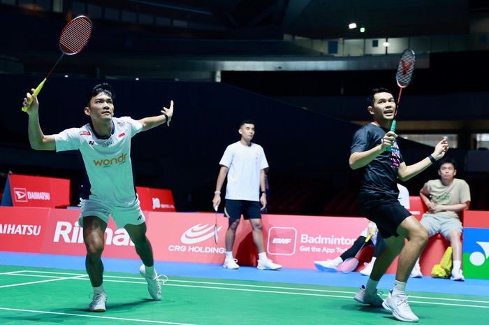 Ganda putra Indonesia, Fajar Alfian/Muhammad Shohibul Fikri pada sesi latihan jelang Japan Open 2025.