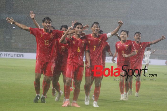 Suasana pertandingan Myanmar U-23 melawan Timor Leste U-23 di Stadion Patriot Chandrabhaga, Kota Bekasi, Rabu (16/7/2025).