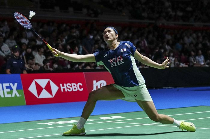 Pebulu tangkis tunggal putri Korea Selatan, An Se-young, pada babak kedua Japan Open 2025 di Tokyo Metropolitan Gymnasium, Jepang, Kamis (17/7/2025). 