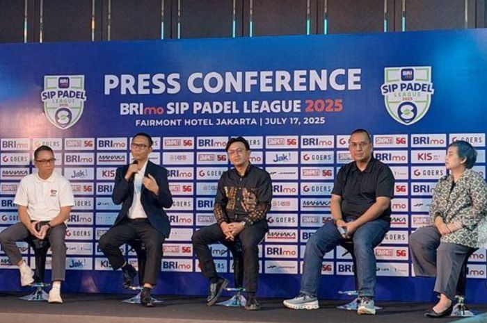 Panitia dan sponsor menjelaskan Liga Padel 2025 dalam konferensi pers di Jakarta, Kamis (17/7/2025).
