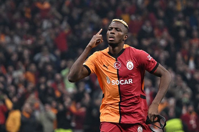 Bomber Nigeria, Victor Osimhen, resmi dilepas Napoli secara permanen ke Galatasaray di bursa transfer musim panas ini, Kamis (31/7/2025).