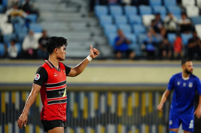 Selebrasi Ramadhan Sananta usai mencetak gol ke gawang Sumsel United dalam laga uji coba di Stadion Nasional Hassanal Bolkiah, Bandar Seri Begawan. Brunei Darussalam, Sabtu (2/8/2025).