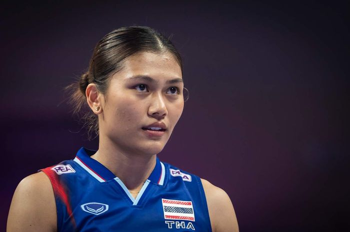 Opposite timnas voli putri Thailand, Pimpichaya Kokram, saat berlaga pada VNL 2025