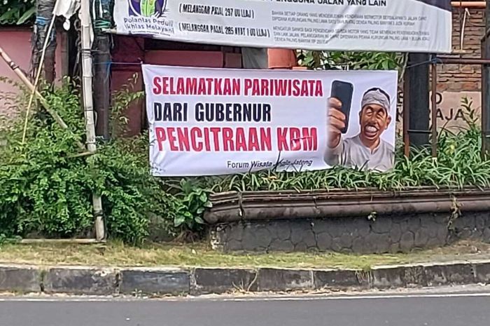 Dedi Mulyadi larang study tour, spaduk protes kini muncul di DI Yogyakarta.