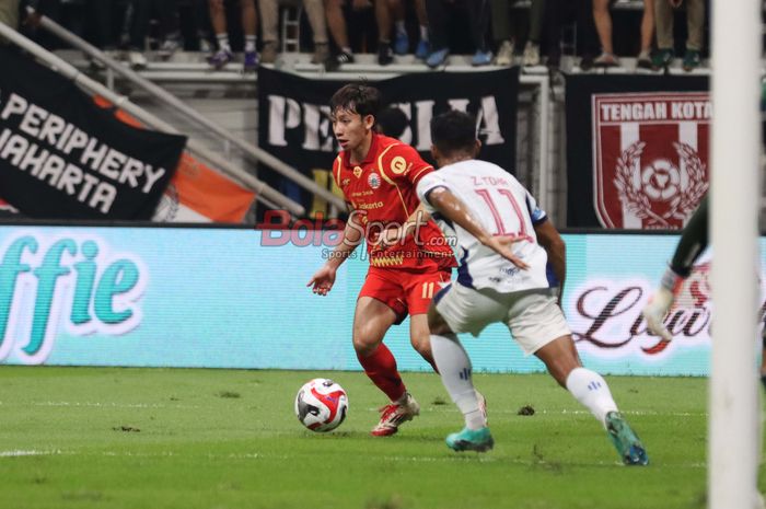 Arlyansyah Abdulmanan (kiri), mencadangkan Rayhan Hannan dan Dony Tri Pamungkas di Persija. 