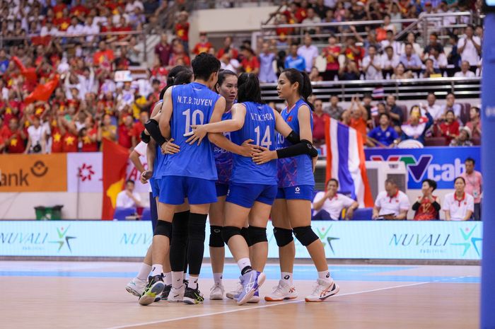 Timnas bola voli putri Vietnam keluar sebagai juara leg 2 SEA V League 2025 setelah menundukkan Thailand di Ninh Binh Gymnasium, Vietnam, Minggu (10/8/2025).