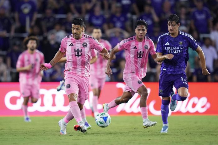 Tanpa diperkuat Lionel Messi yang masih berkutat dengan cedera, Inter Miami kalah 1-4 dari Orlando City dalam laga derbi di MLS 2025.