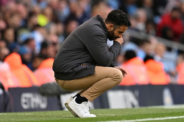 Michael Carrick menjadi salah satu opsi darurat yang disiapkan Man United sebagai pengganti Ruben Amorim.