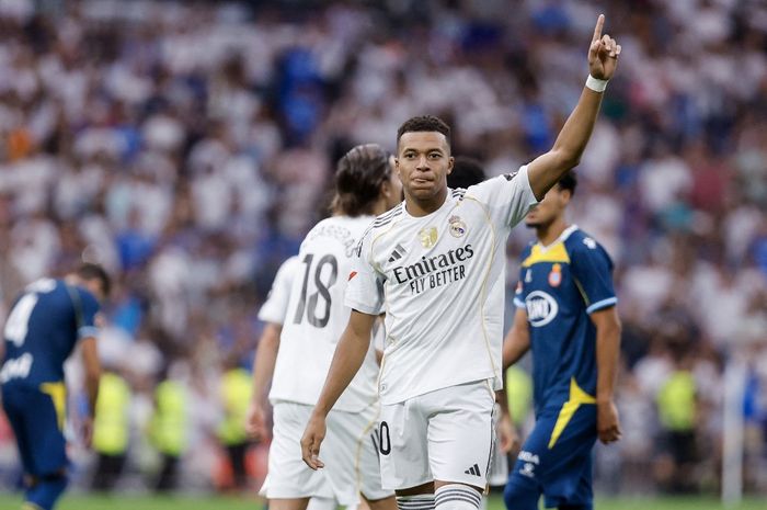 Ibunda Kylian Mbappe, Fayza Lamari, mengaku putranya menderita dari kesuksesan yang didapatkannya selama ini.