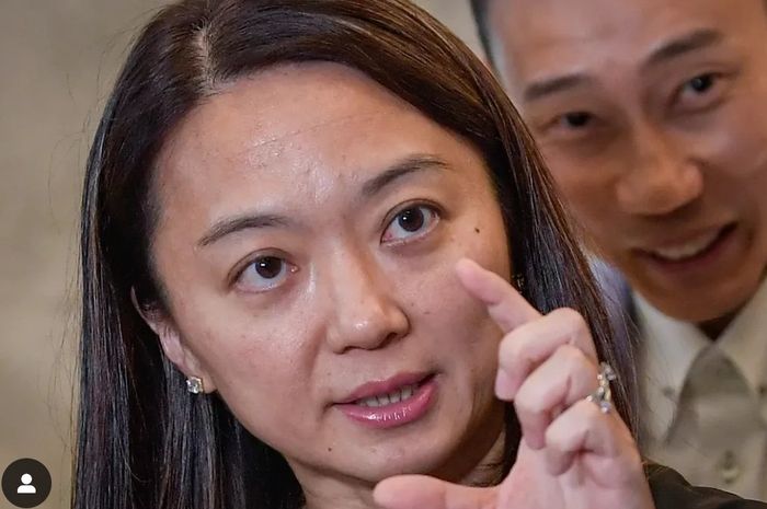 Menteri Pemuda dan Olahraga (Menpora) Malaysia, Hannah Yeoh turut mengomentari kasus pemain ilegal yang membelenggu timnas Malaysia.