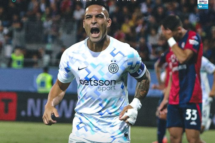 Lautaro Martinez menggusur runner up Ballon d'Or di buku sejarah Inter Milan usai mencetak gol ke gawang Cagliari.